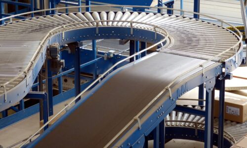 Spiral Conveyor Vs. Case Lift: What Are The Main Differences
