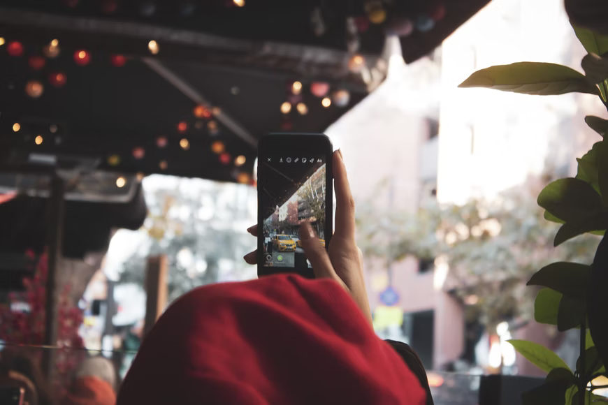 Useful Tricks That Will Make Your Instagram Stories More Catchy