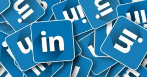 How Does Greater LinkedIn Reach Make You Stand Out and Earn Higher?