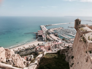 Pros and Cons of Renting a Car in Alicante